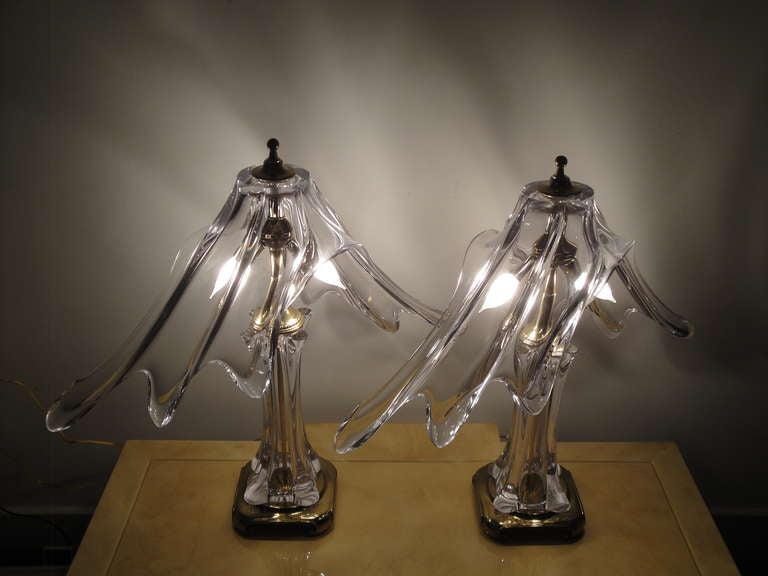 Laiton Paire de lampes françaises en cristal Art Vannes « Le Chantal » en vente