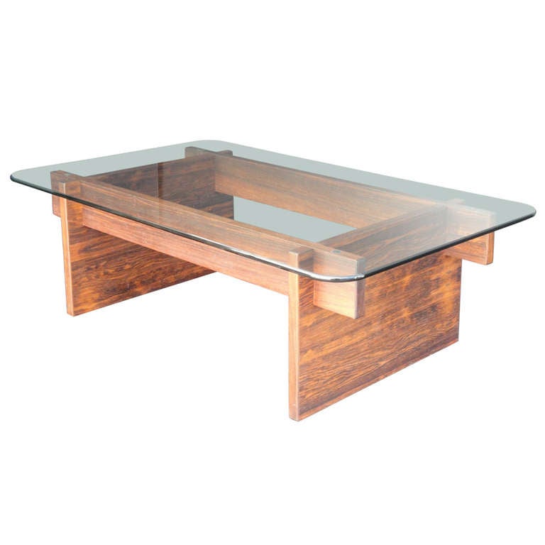 Mid Century Rosewood Coffee Table For Sale at 1stdibs