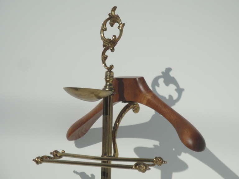Late 20th Century Gorgeous Triple Rococo Leg Brass and Wood Valet