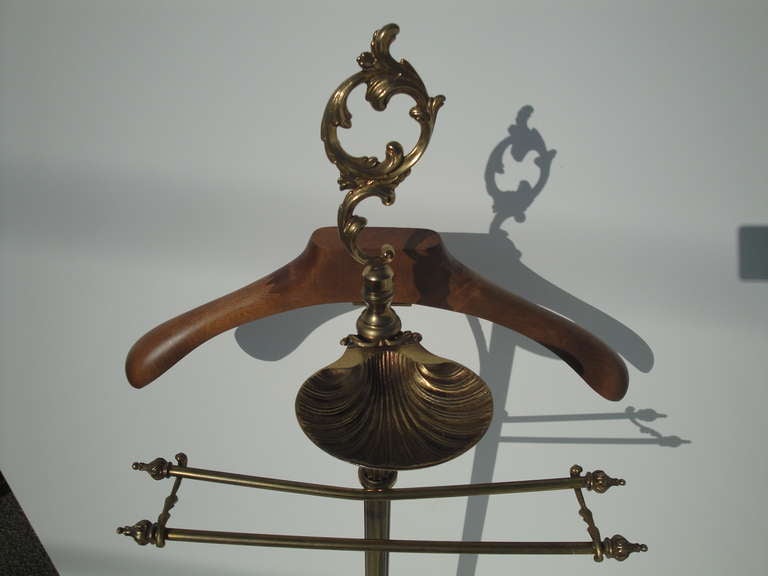 Gorgeous Triple Rococo Leg Brass and Wood Valet 3