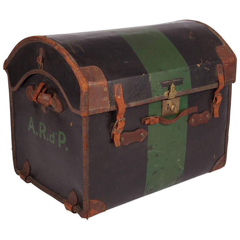 Green Antique Leather Tack Chest from the Dupont Family For Sale at 1stdibs