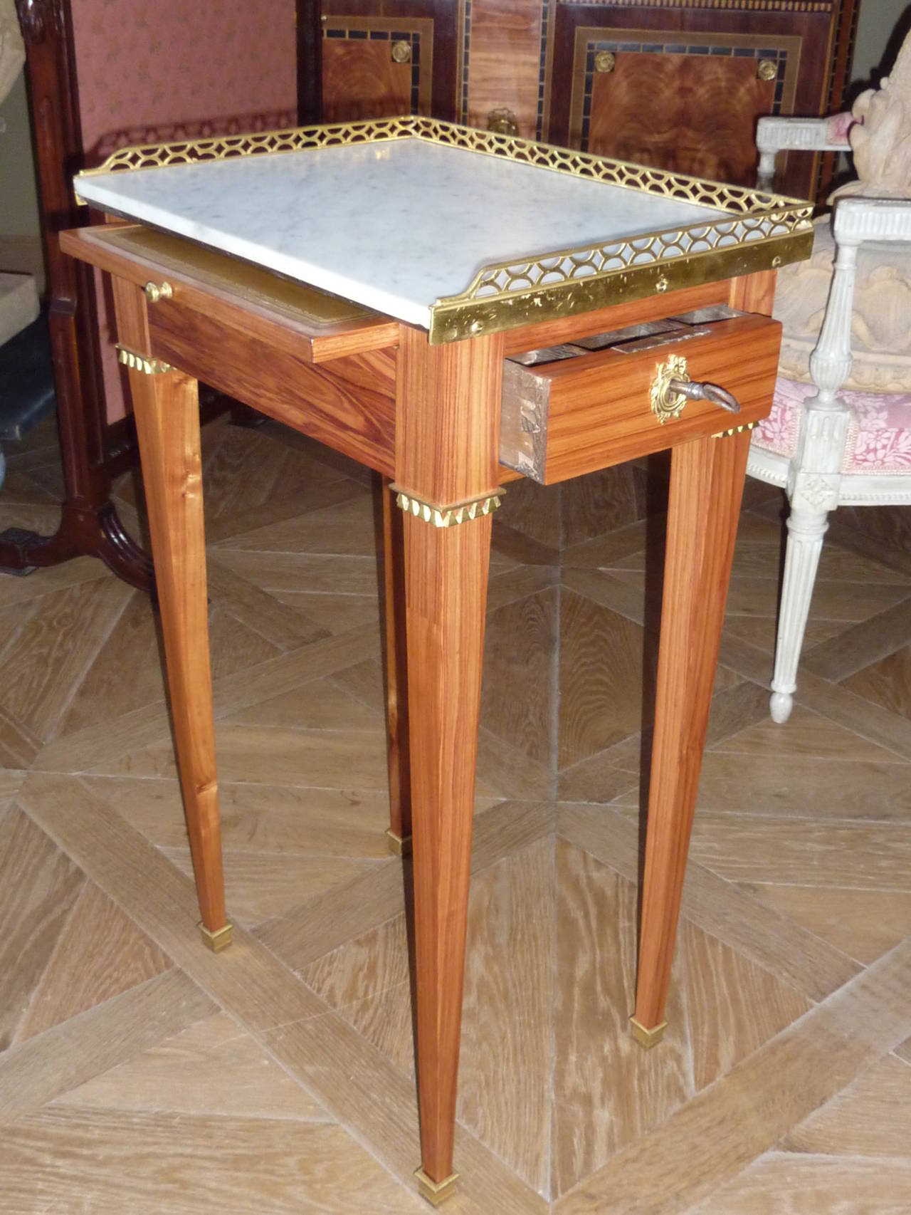 Unusual Dutch, Louis XVI Table à Ecrire