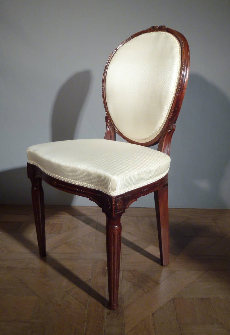 18th Century and Earlier Set of Six Dutch Louis XVI Chairs and Two Armchairs For Sale