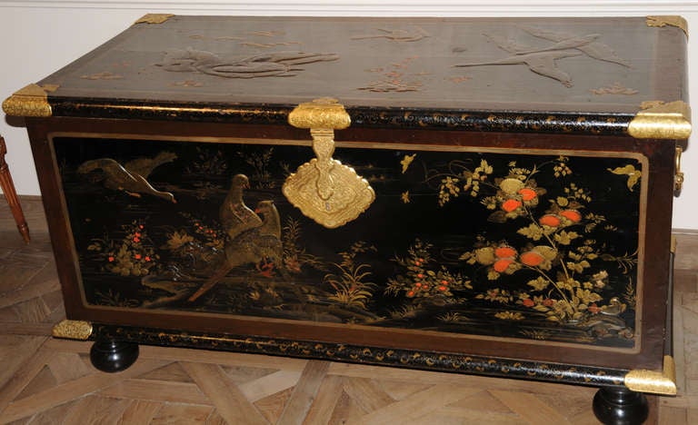  Extremely Rare Lacquer Chest In Good Condition For Sale In Hilversum, NL