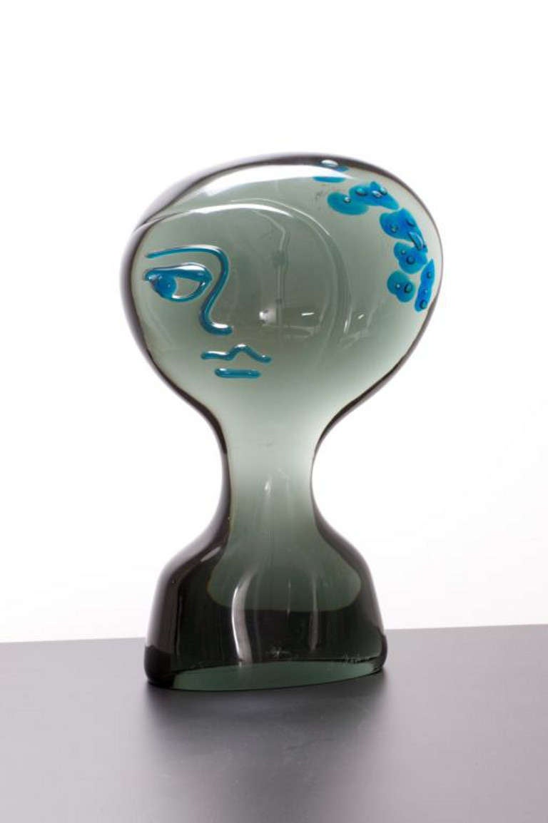 Glass sculptural head by Ermanno Nason, from a design by Ermilio Guidi.