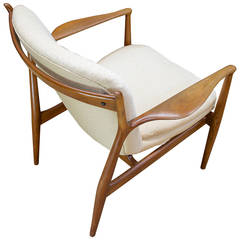 Finn Juhl Walnut Delegate Chair in Original Condition by Baker Furniture Co 12