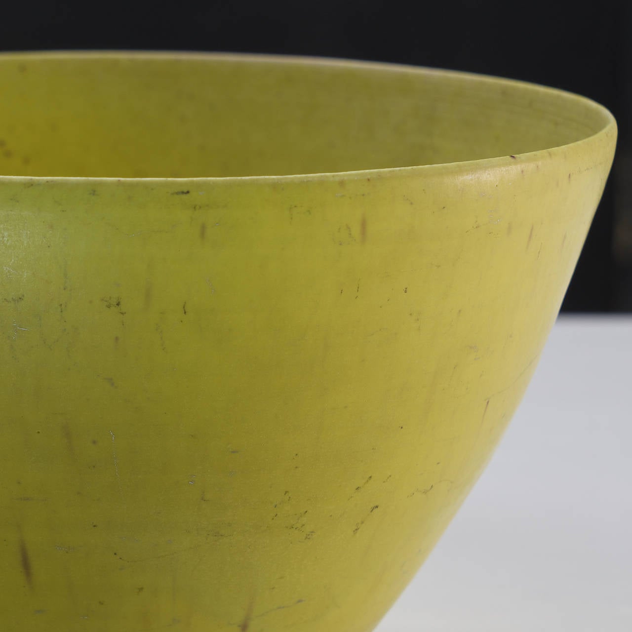 Américain Vase et bol en céramique jaune citron tourné à la main Edith Heath Studio en vente