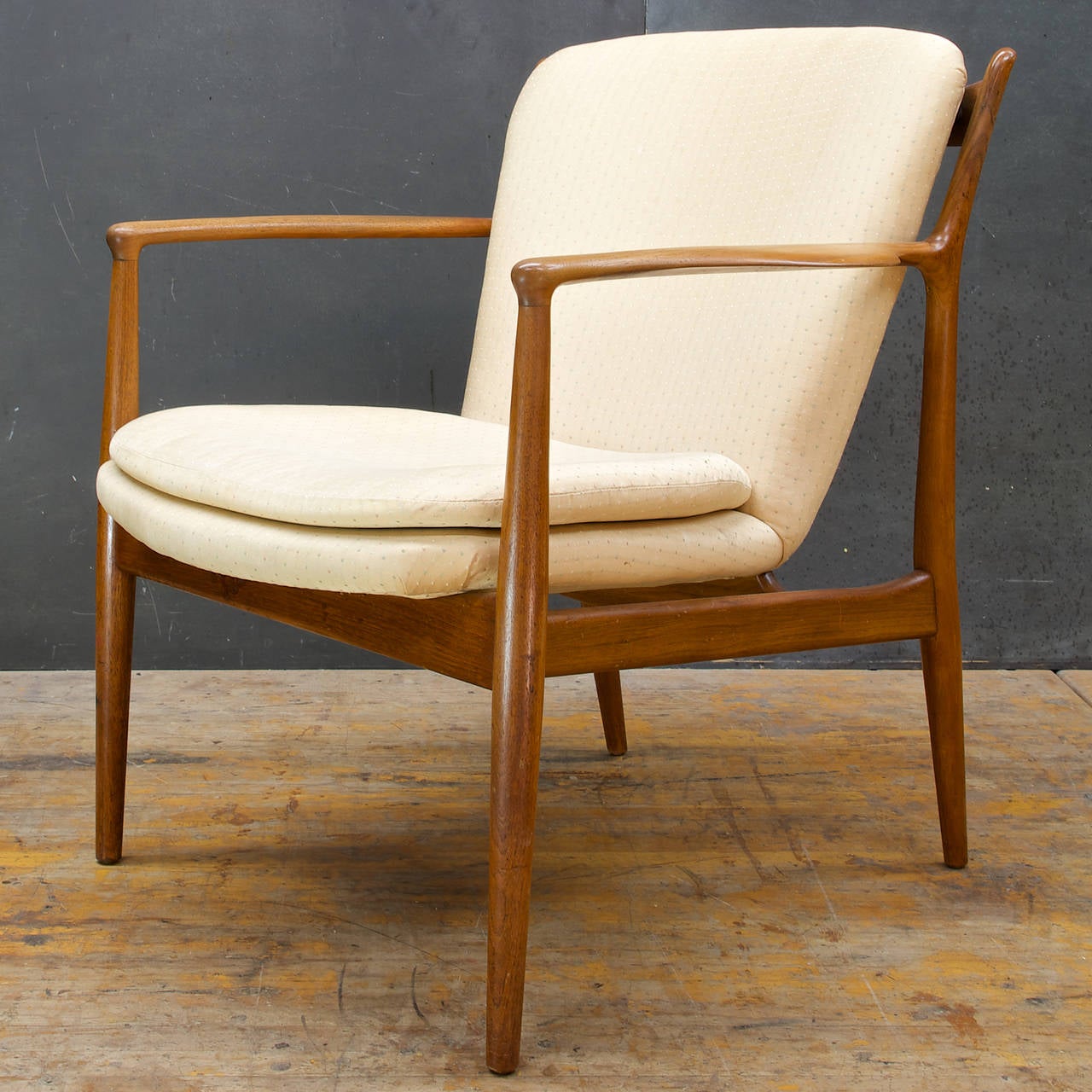 Scandinavian Modern Finn Juhl Walnut Delegate Chair in Original Condition by Baker Furniture Co