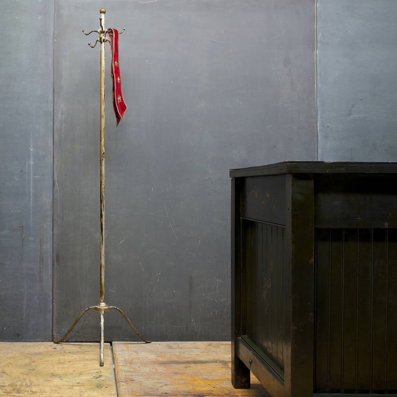 1890s Victorian Industrial Revolution Era Coat Rack Hall Tree