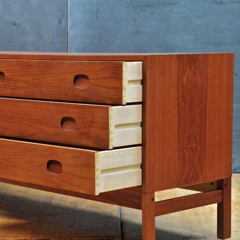 chest of drawers mid century