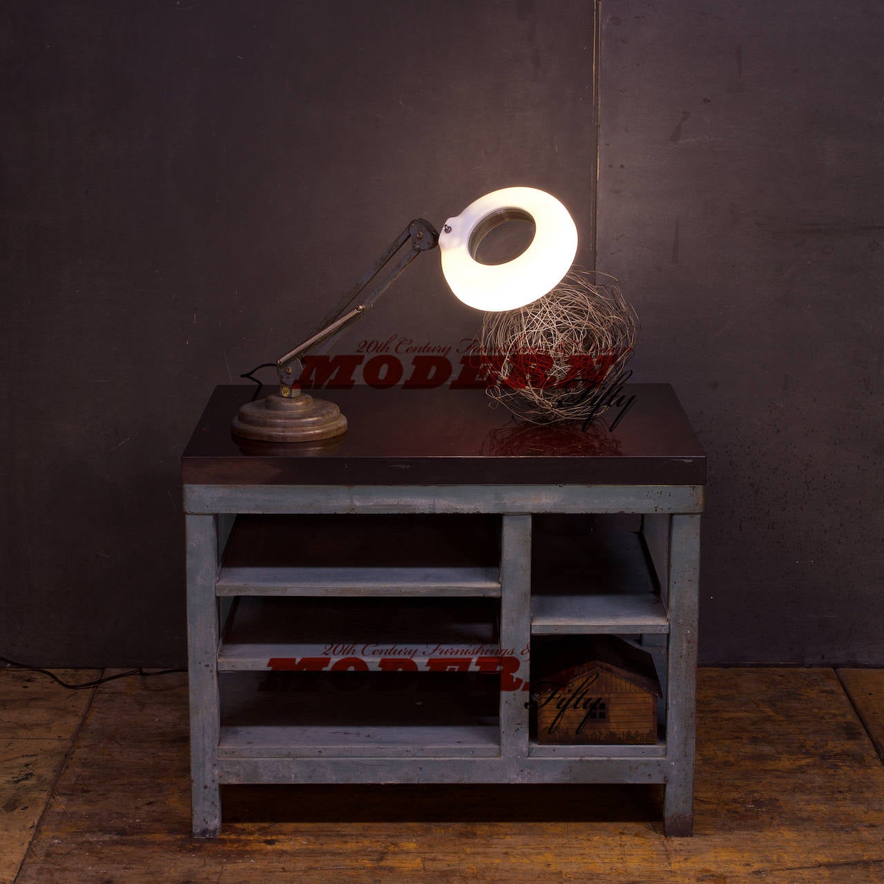 OC White Illuminating Eye Magnifying Industrial Desk Work Lamp