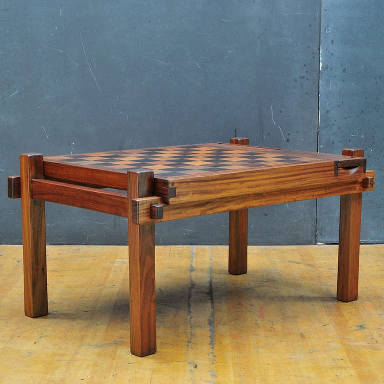 backgammon chess table