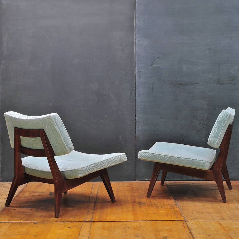 Mid-Century Modern Jens Risom Walnut Slipper Lounge Chair