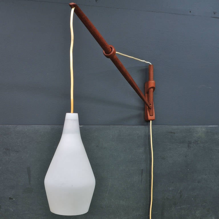 Scandinavian Modern 1960s Finnish Teak Arc Wall Lamp by Lisa Johansson-Pape