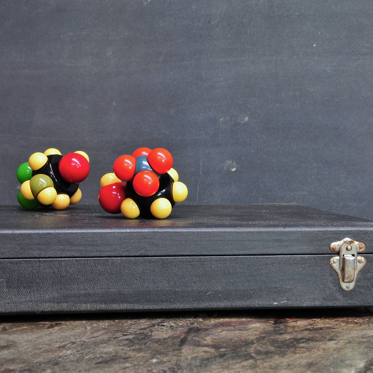British 1920s Wilkinsons of England Bakelite Atomic Molecule Spatial Model Set