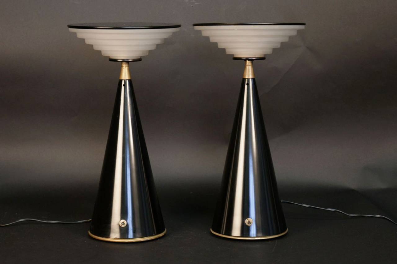 Metal Pair of 1980s 'Ziggurat' Table Lamps by Sigheaki Asahara, Edition Stilnovo