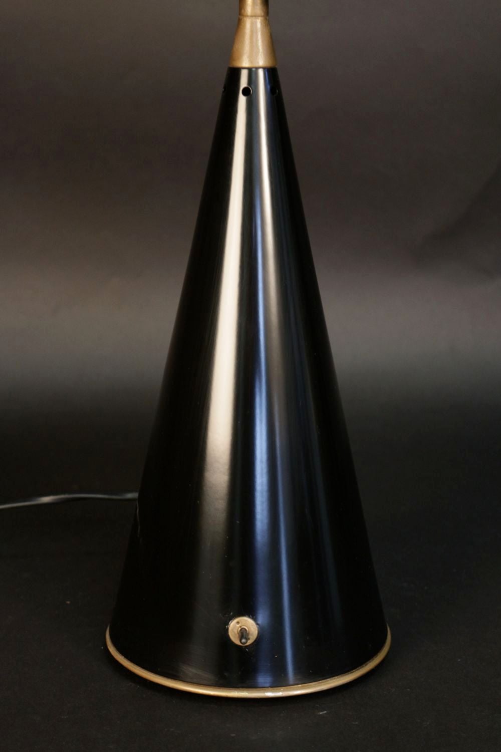 Pair of 1980s 'Ziggurat' Table Lamps by Sigheaki Asahara, Edition Stilnovo 3
