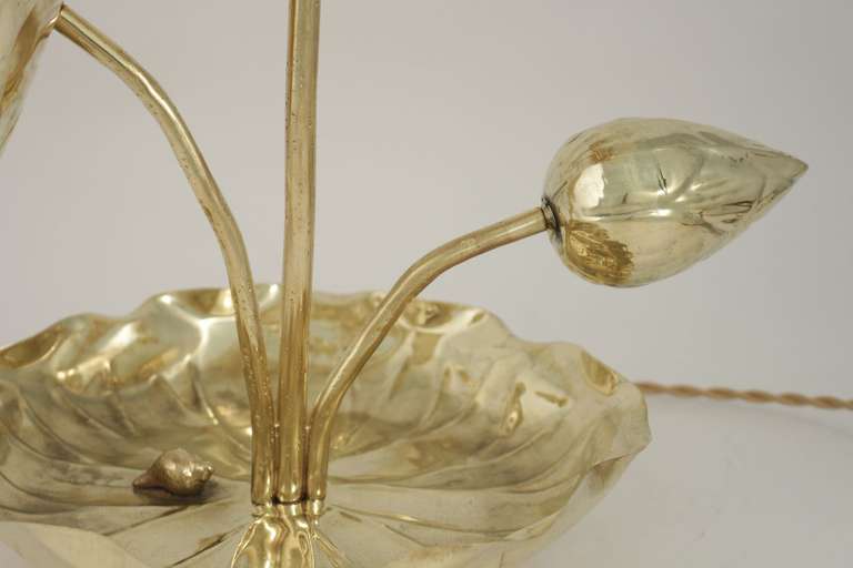 1960s Lily Pad and Snail Brass Table Lamp In Good Condition In Saint-Ouen, FR