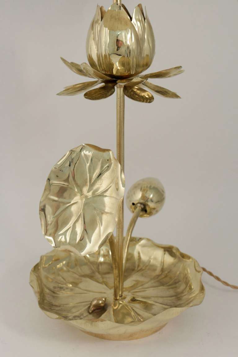 Mid-20th Century 1960s Lily Pad and Snail Brass Table Lamp