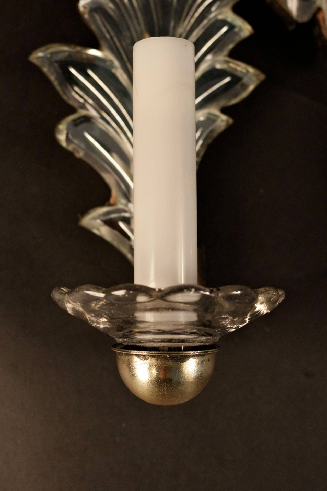 French Pair of 1950s 'Acanthus Leaf' Sconces in Murano Églomisé Glass