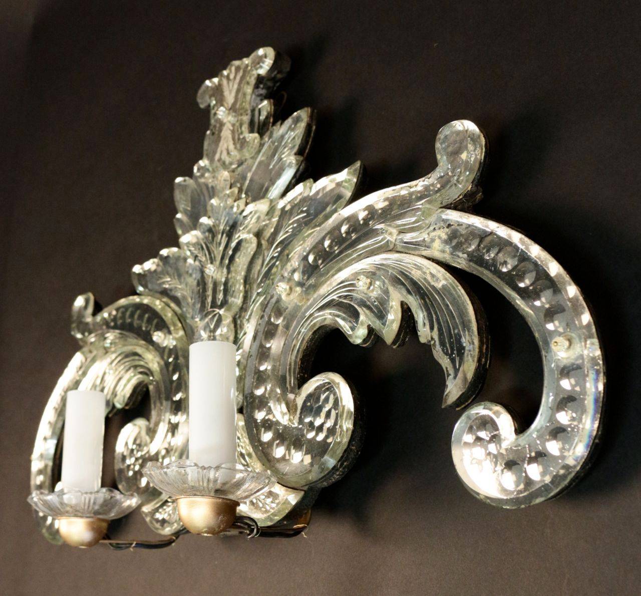 Large 'Acanthus Leave' sconce in eglomise glass. This sconce is a part of a set available on 1stdibs under reference LU98582207132.
