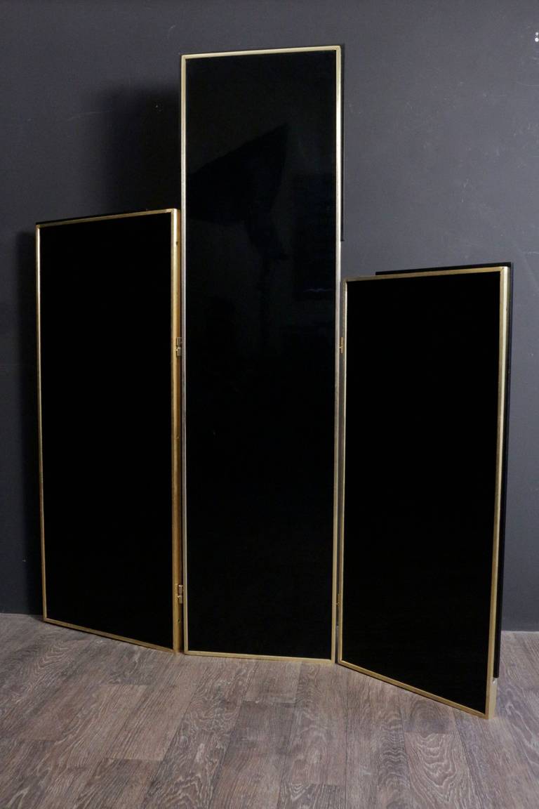 1970s Asymmetrical Screen in Black Lacquer by Maison Roche 2