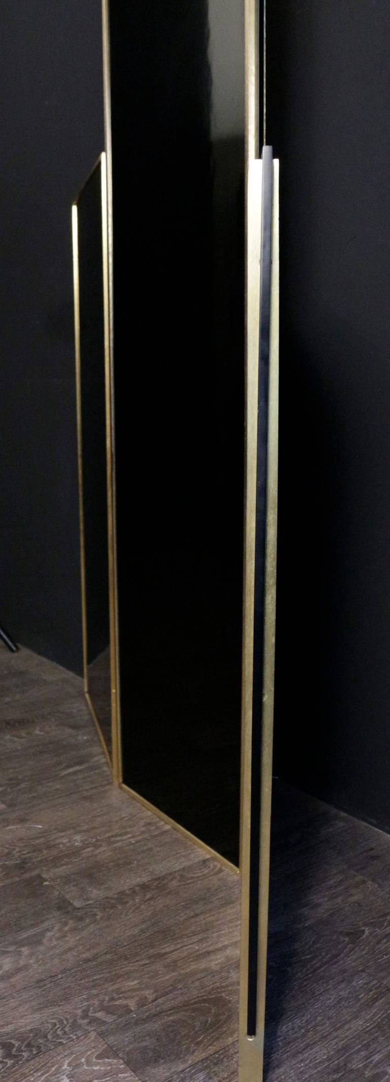 Late 20th Century 1970s Asymmetrical Screen in Black Lacquer by Maison Roche