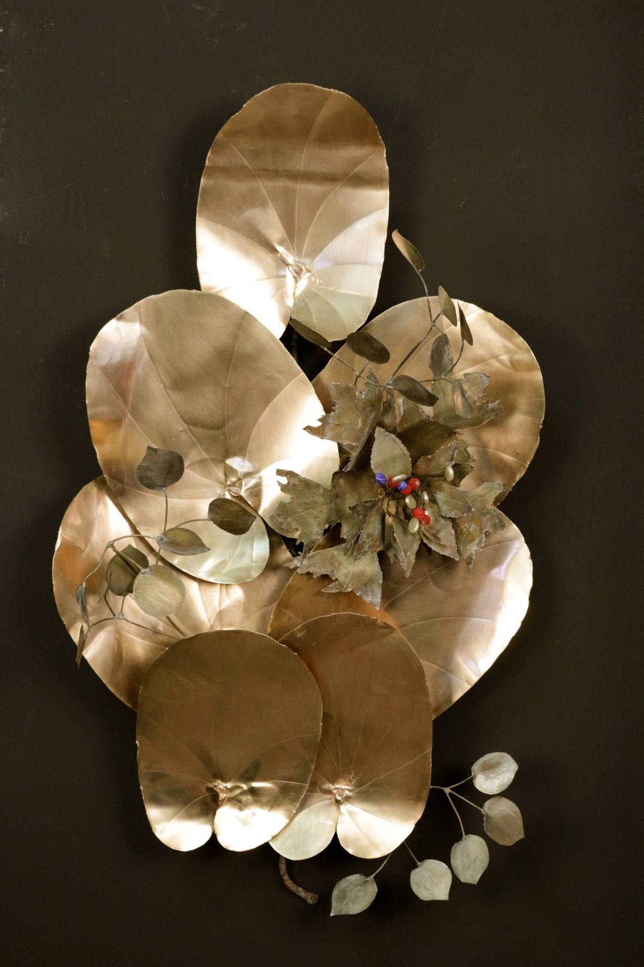 Large 1960s 'Automne Bouquet' sconce sculpture by Pierre Sabatier.
Great mix of foliage on which is inserted a stylized  autumnal bouquet decorated with colored pearls.
This unique set was custom made for a Parisian apartment by Pierre Sabatier