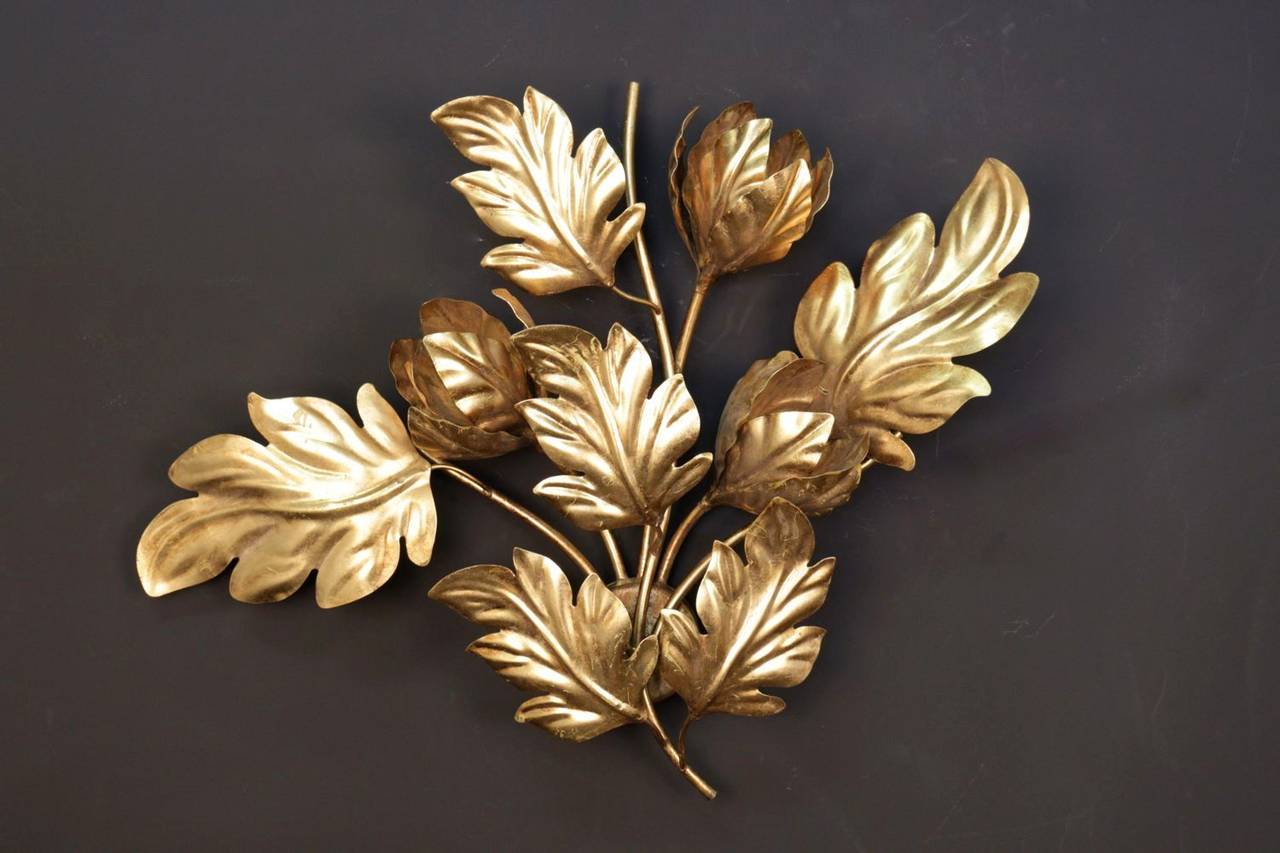 Large pair of 1960s 'Flowery' sconces by Maison FlorArt made of branches, six large leaves and three lighted flowers.