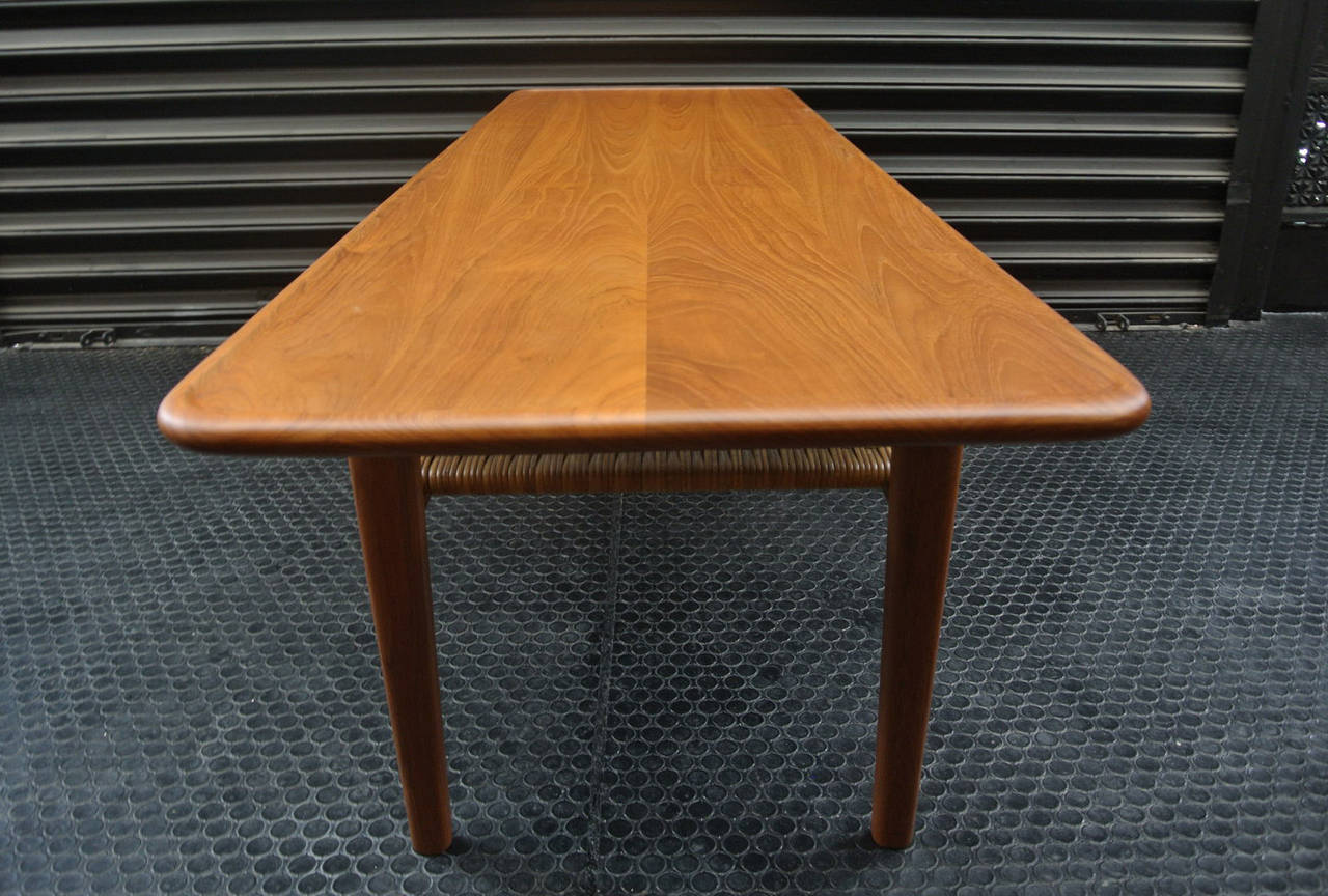 Hans Wegner AT10 Coffee Table In Good Condition In Mexico, D.F.