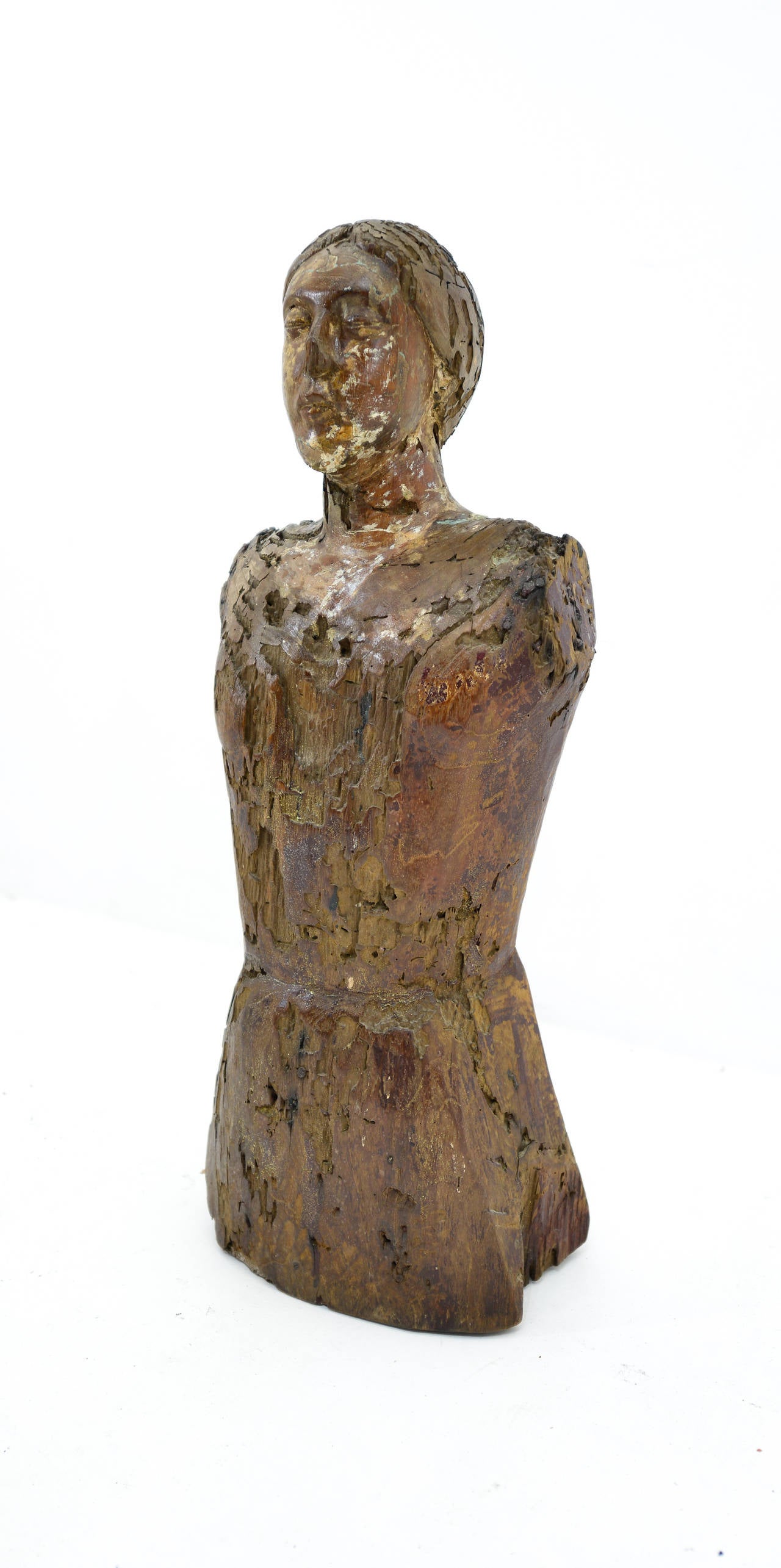 19th Century Female Figure In Wood In Good Condition For Sale In Mexico City, MX