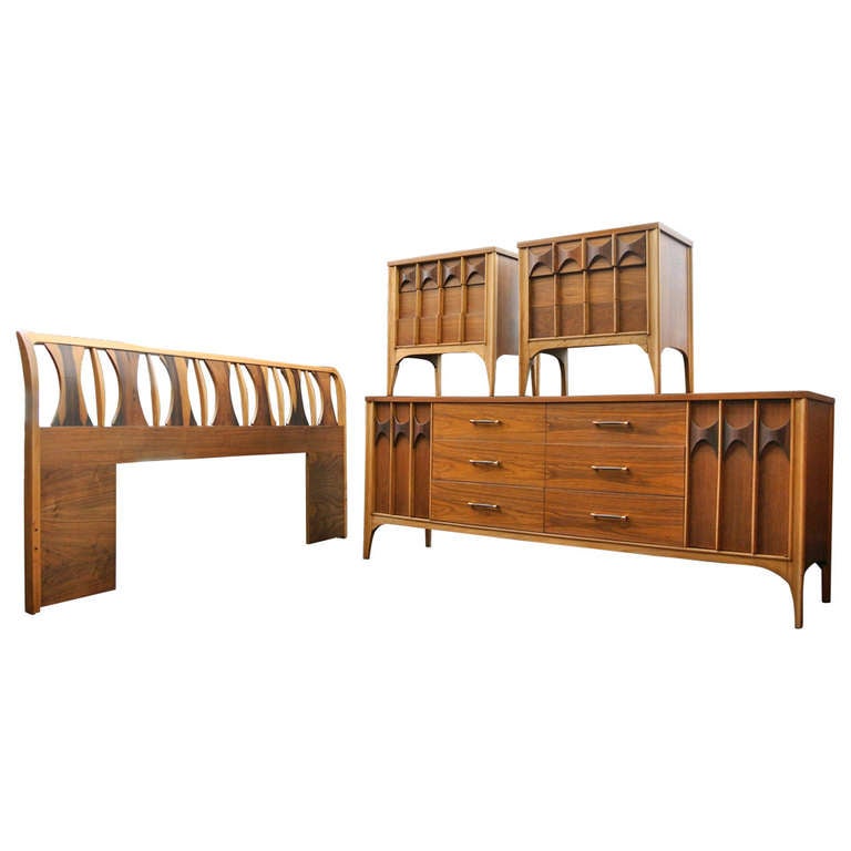 Kent Coffey Bedroom Set at 1stdibs