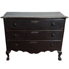 Portugese commode of the late XVIIIe, painted wood and fine hardware