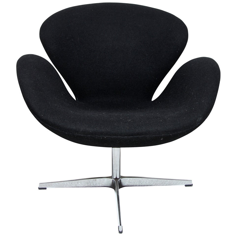 Swan Chair, Arne Jacobsen, Scandinavian design, aluminum and black fabric