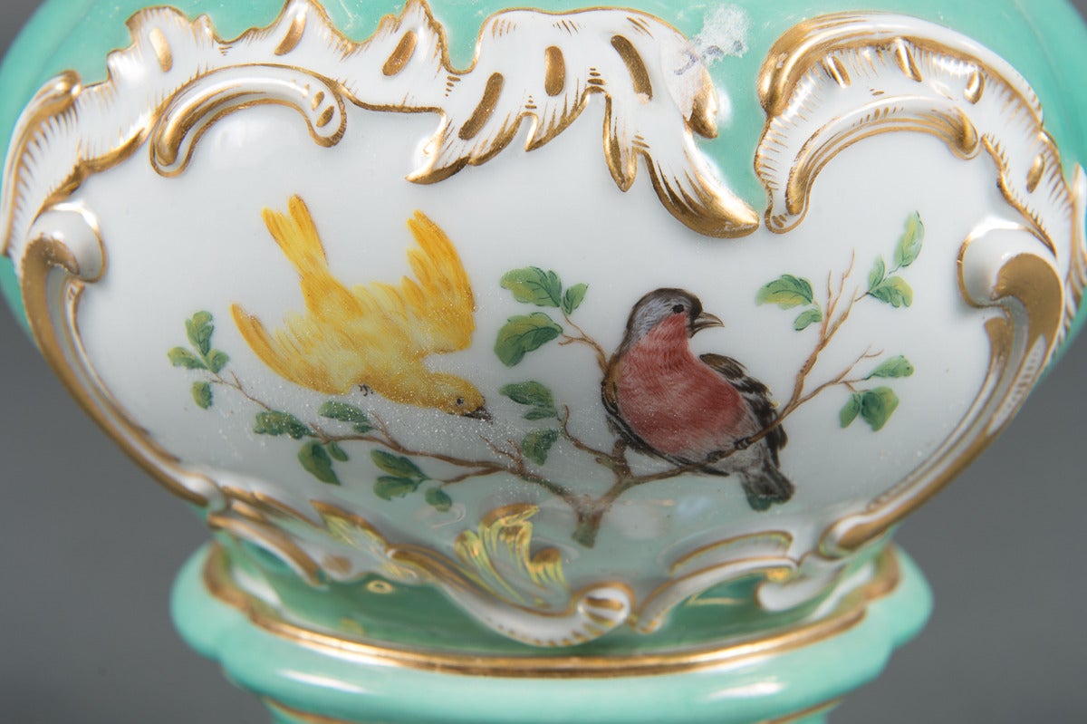 A Fine Pair of 19th Century German Meissen Porcelain Vases For Sale 3