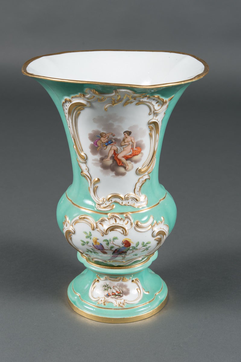 A Fine Pair of 19th Century German Meissen Porcelain Vases For Sale 2
