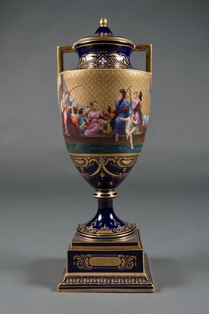 A Very Fine 19th Century Austrian Royal Vienna Lidded Vase For Sale 3