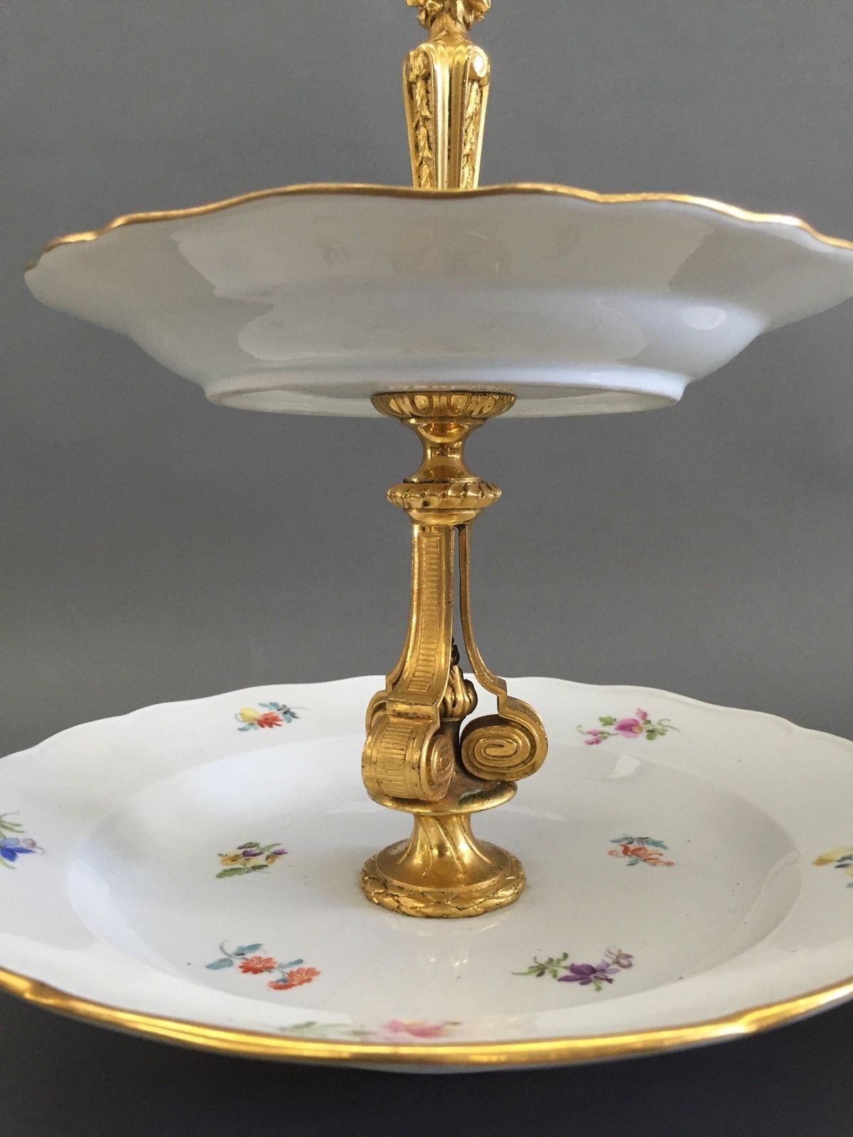 Pair of 19th Century Meissen Porcelain Two-Tier Dessert Dishes with Gilt Bronze For Sale 1