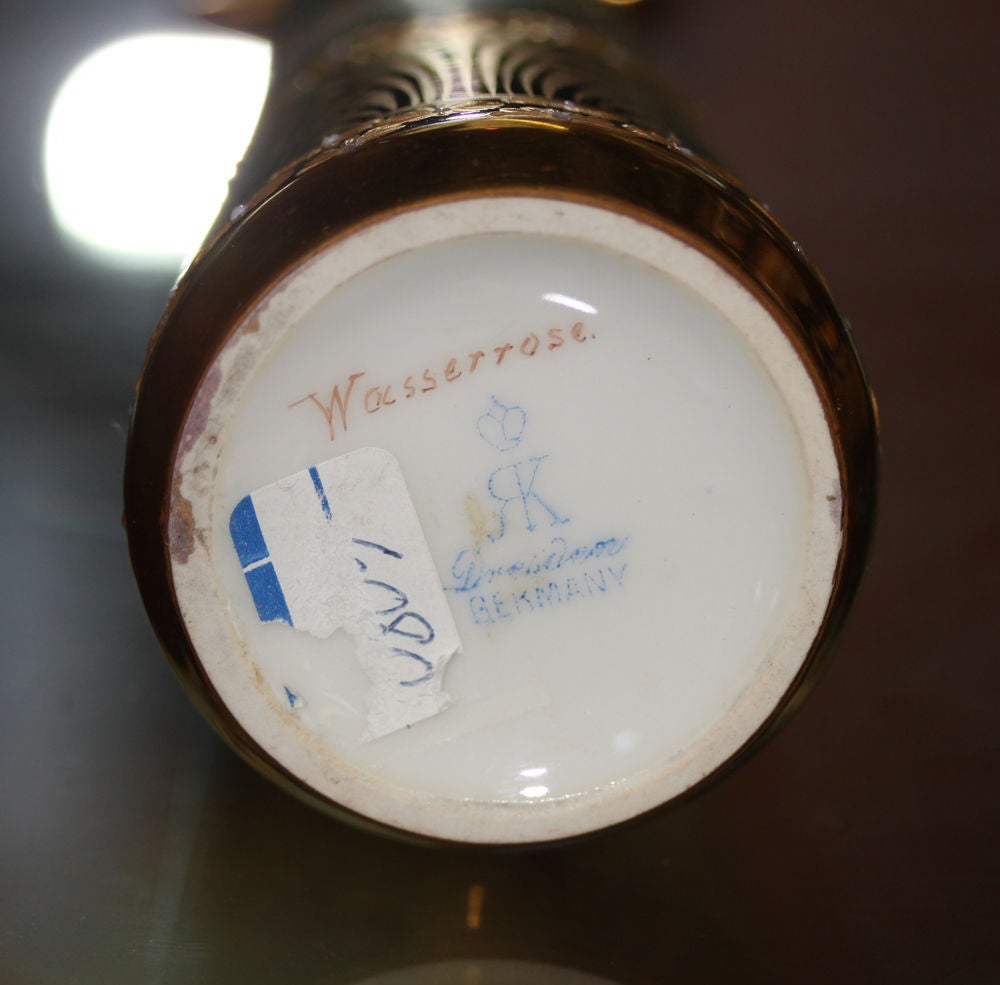 Vase Art nouveau allemand de Dresde représentant une jeune femme, signé, en très bon état en vente 1
