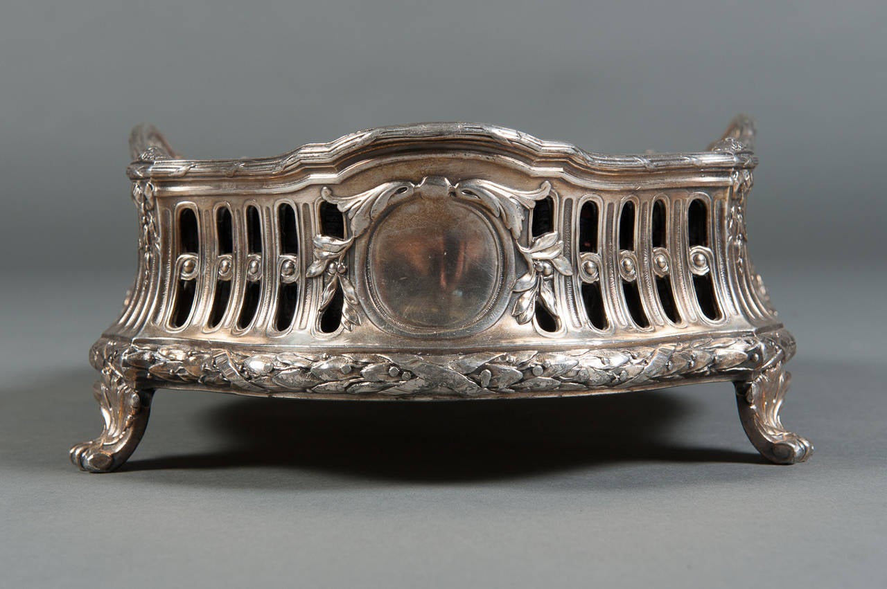 Centro de mesa francés antiguo de bronce plateado en Excelente estado para la venta en Los Angeles, CA