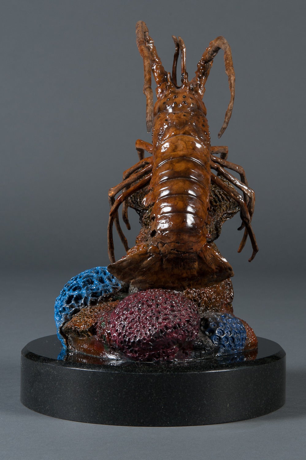 A Signed Contemporary Bronze Floridian Lobster Sculpture In Excellent Condition For Sale In Los Angeles, CA