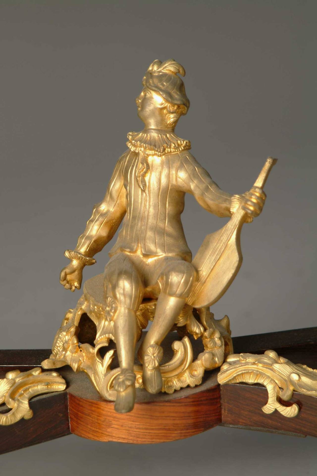 Französischer Konsolentisch aus Königsholz mit Ormolu-Montierung im Louis XV-Stil  im Angebot 1