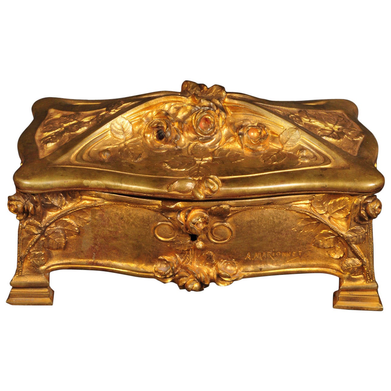 Coffret à bijoux français en bronze doré avec intérieur rouge