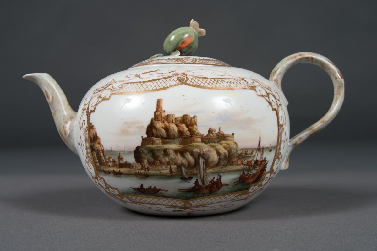 A Fine antique 19th century Meissen Porcelain Topographical 12-piece tea set,

circa 1870.

Origin: Germany.

Dimensions: Large pot:
Height: 6 1/8