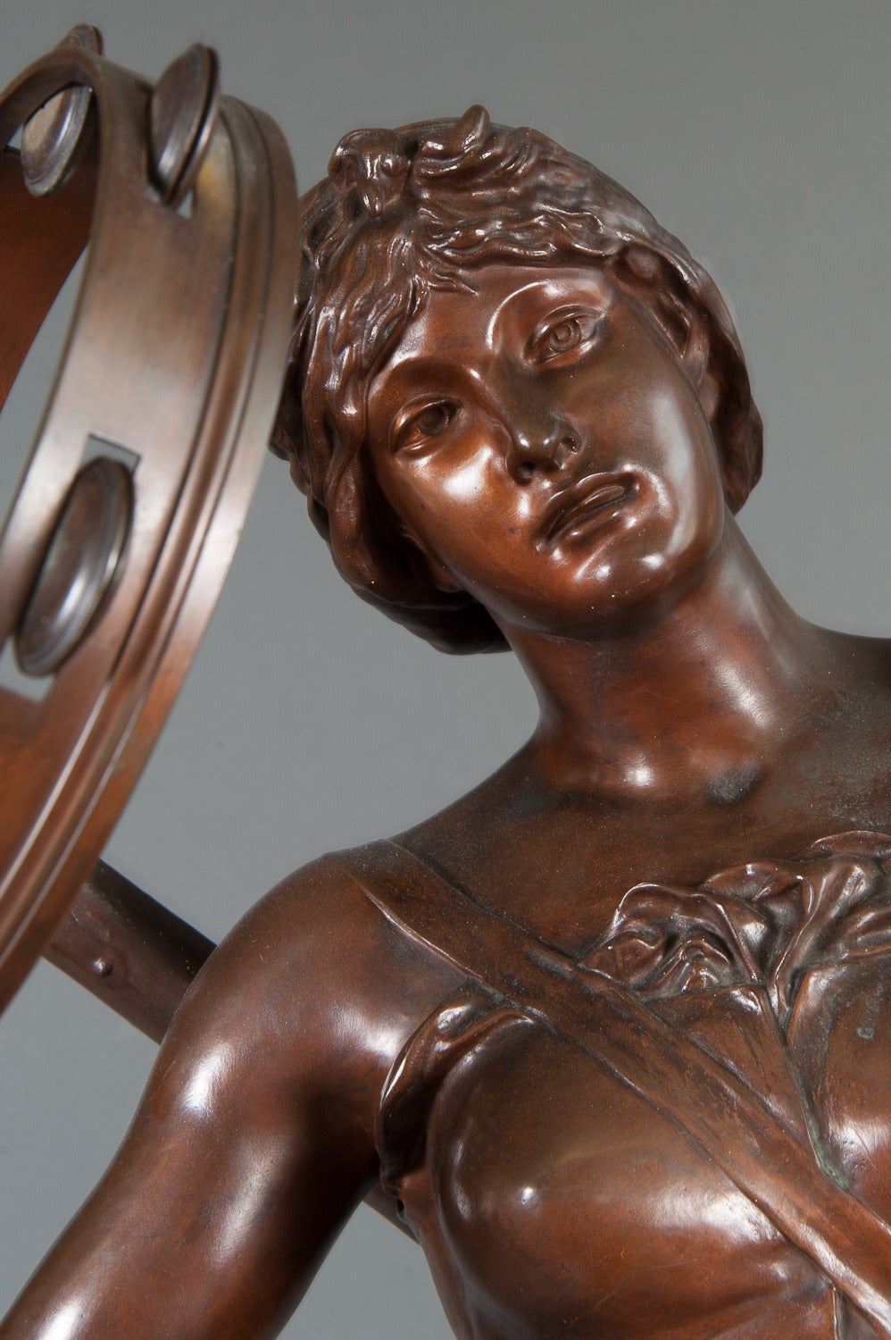 Torchère figurative en bronze intitulée : « Music ».  par Jules Felix Coutan Excellent état - En vente à Los Angeles, CA