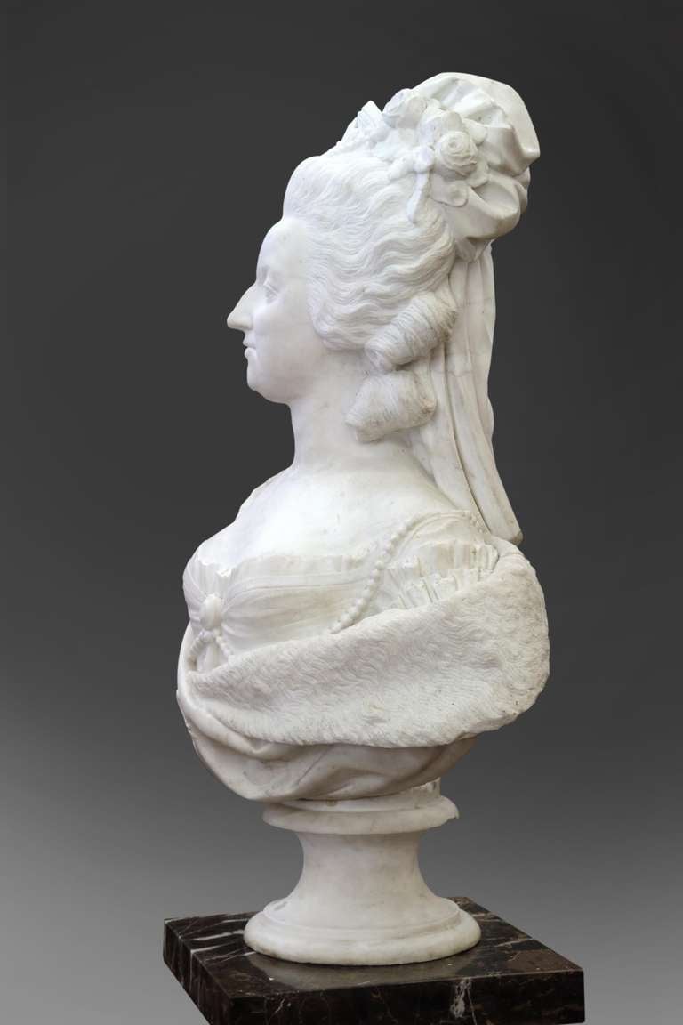 A Large French Antique White Carrera Marble Bust of Marie Antionette In Excellent Condition In Los Angeles, CA