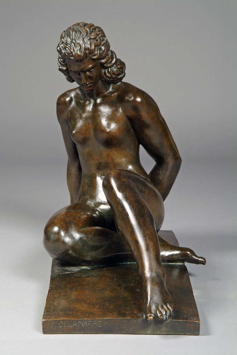 Figure en bronze de Raymond Delamarre 