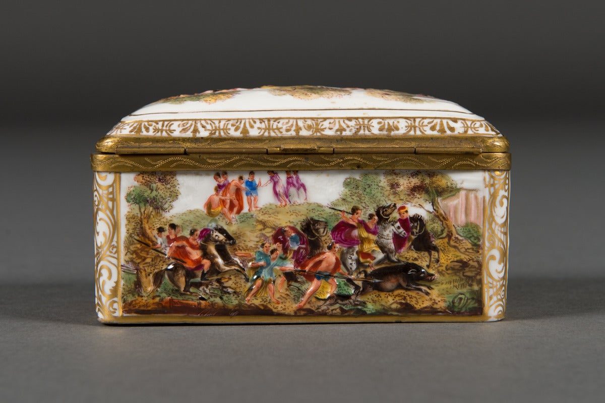 Early 20th Century Italian Capodimonte Brass Mounted Box, Circa 1920 In Excellent Condition In Los Angeles, CA