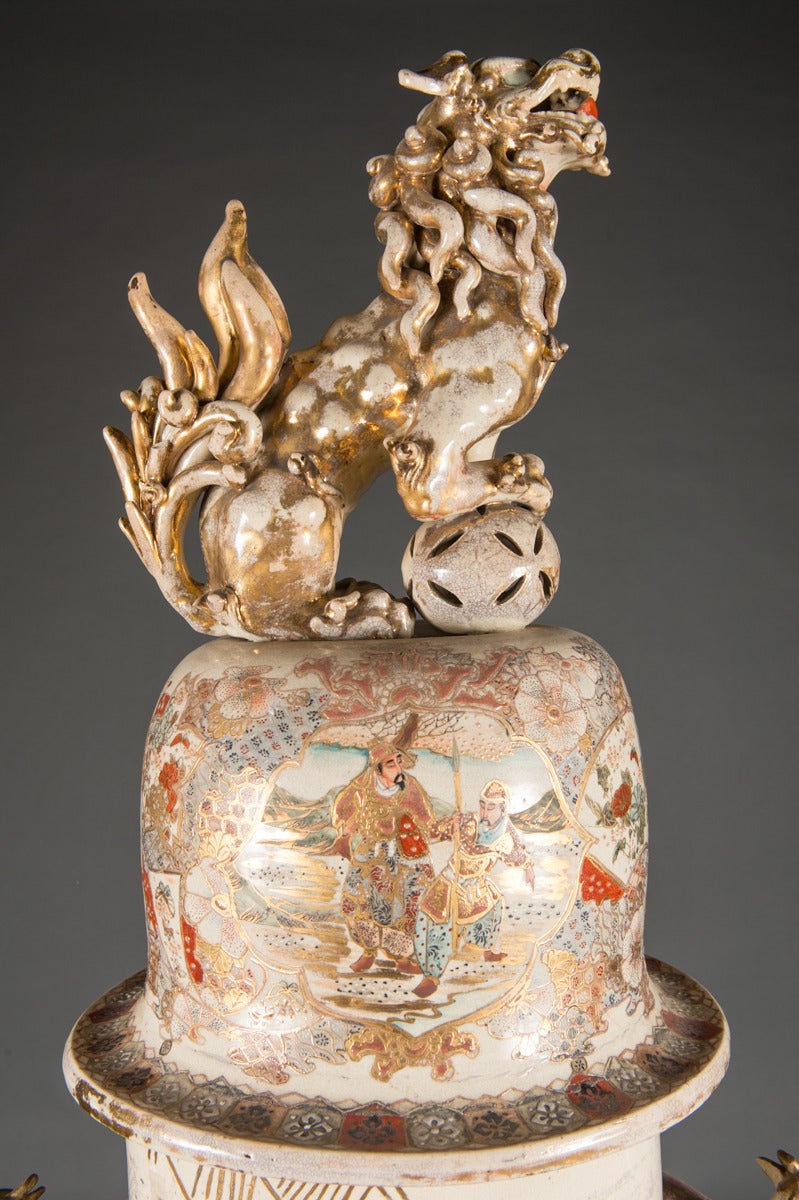 Hand-Painted Large and Monumental Japanese Satsuma Vase with Base and Cover, Meiji Period