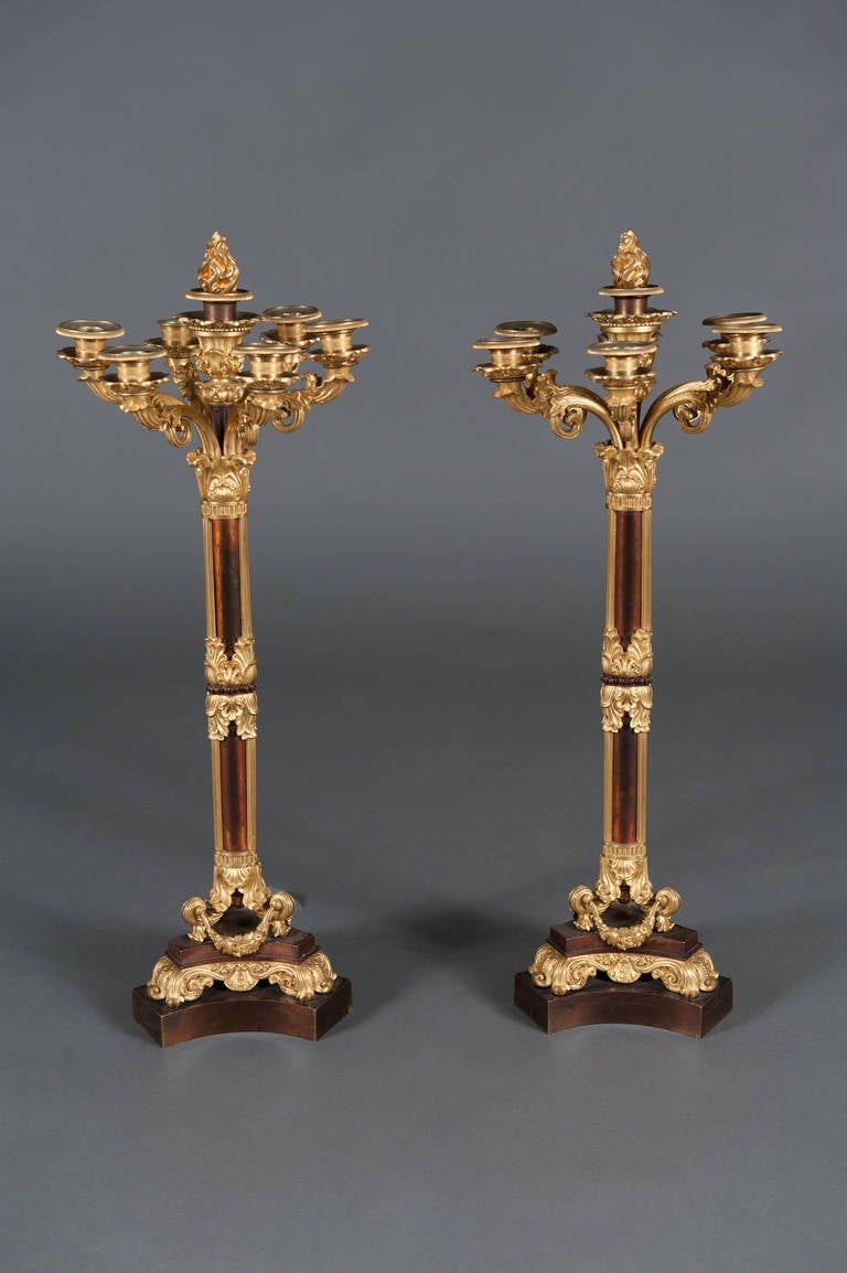 Paar französische Kandelaber aus vergoldeter Bronze im Louis-XVI-Stil aus dem 19.